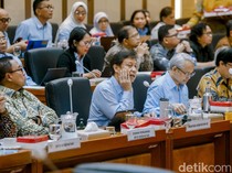 Pesan DPR untuk Menkes soal Ukuran Celana: Kalau Nggak Gatal, Jangan Digaruk Pak!