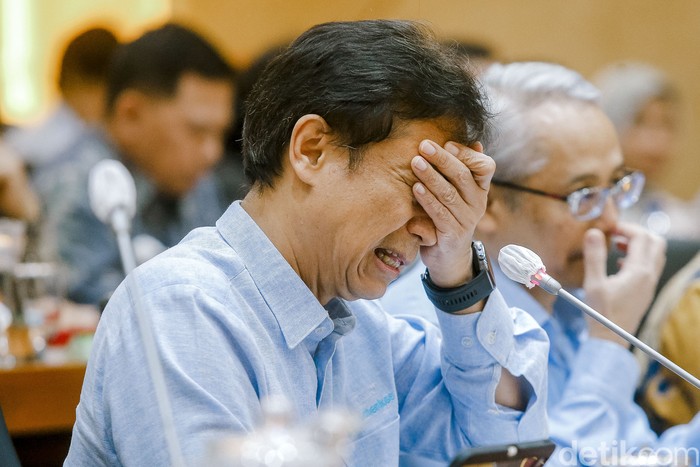 Komisi IX DPR RI melakukan rapat kerja dengan Menteri Kesehatan Budi Gunadi Sadikin dan beberapa instansi terkait, Jakarta, Senin (26/5/2026). Rapat kerja ini dilaksanakan untuk membahas kebijakan pelayanan kesehatan program JKN, termasuk peningkatan akses layanan melalui pemanfaatan infrastruktur digital.