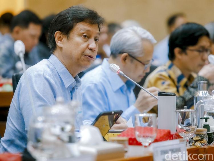 Rapat Komisi IX DPR dengan Menkes-BPJS, Bahas JKN hingga KRIS