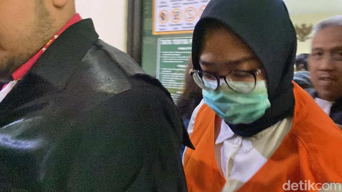 Sidang perdana terdakwa kasus bullying PPDS Undip yang berujung kematian dr Aulia, Zara Yupita Azra, di Pengadilan Negeri Kota Semarang, Senin (26/5/2025).