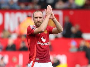Christian Eriksen Resmi Gabung Wolfsburg