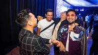 Surya Insomnia mengatakan tak pernah lelah menjadi jembatan untuk orang lain agar bisa memulai perbincangan. (Foto: dok Instagram)