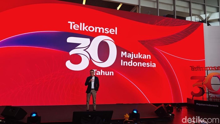 Telkomsel Telkomsel menghadirkan kembali Simpati yang telah dimatikan sejak empat tahun lalu.