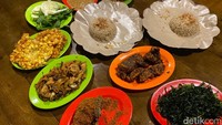Harga menunya dibanderol mulai dari Rp 8.000 - RP 28.000. Cukup terjangkau untuk makan bersama teman-teman kantor atau keluarga. Foto: detikFood/Yenny Mustika Sari