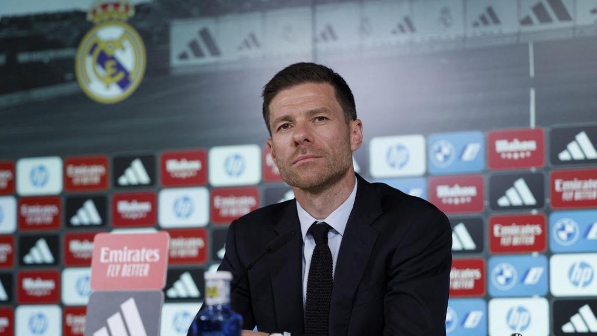 Xabi Alonso jadi pelatih baru Real Madrid. (Foto: AFP/THOMAS COEX)