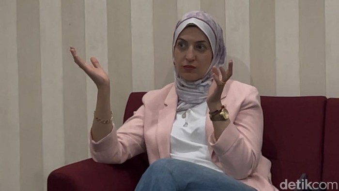 Youmna Al Sayed, jurnalis Al Jazeera English