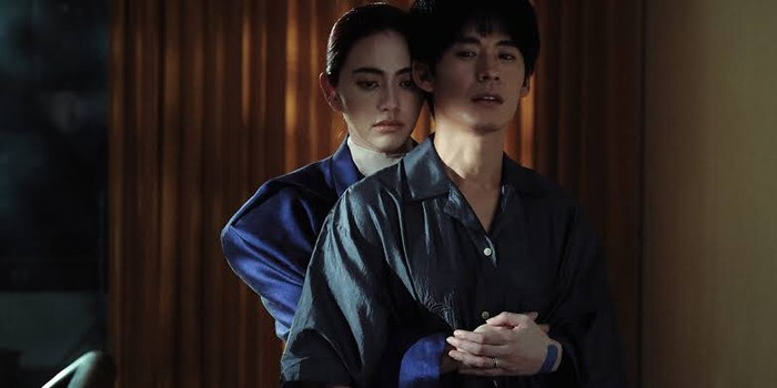 Cuplikan adegan dalam film Thailand A Useful Ghost.