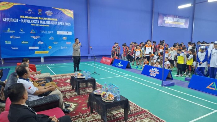 Ajang Kejurkot bulutangkis Kapolresta Malang Kota Open 2025