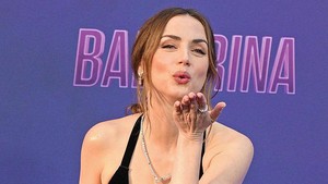 Ana de Armas gabung ke waralaba John Wick sebagai Eve Macarro, gak jauh berbeda dengan John Wick sebagai pembunuh berdarah dingin. Foto: Getty Images/Tristar Media