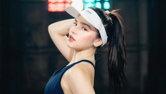 davina karamoy