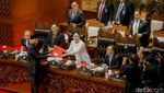 DPR Sahkan Naturalisasi Empat Pesepakbola Putri dalam Sidang Paripurna