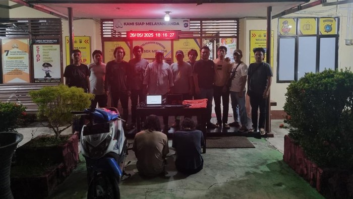 Dua pelaku bobol sekolah ditangkap polisi.