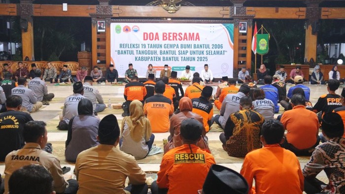 Suasana refleksi dan dia bersama 19 tahun gempa Bantul.
