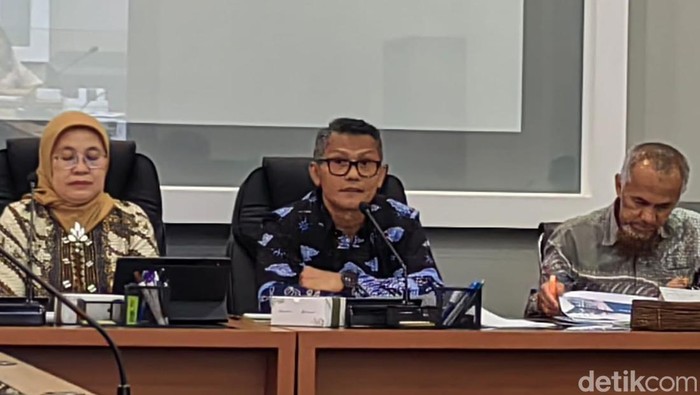 Juru Bicara Kementerian Perindustrian, Febri Hendri Antoni