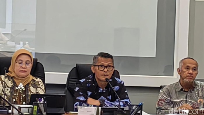 Juru Bicara Kementerian Perindustrian, Febri Hendri Antoni