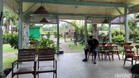 Dalam pertemuan itu, suporter meminta perombakan di kubu manajemen PSS.