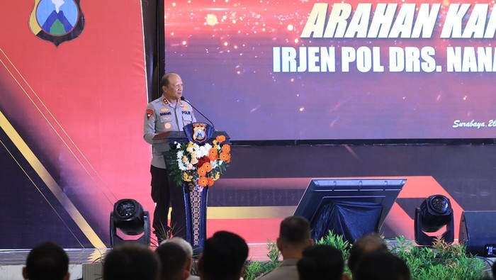 Kapolda Jatim membuka Rakernis Humas Polda Jatim