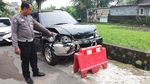 Penampakan Remuknya BMW Mahasiswa UGM Penabrak Argo di Jalan Palagan Sleman