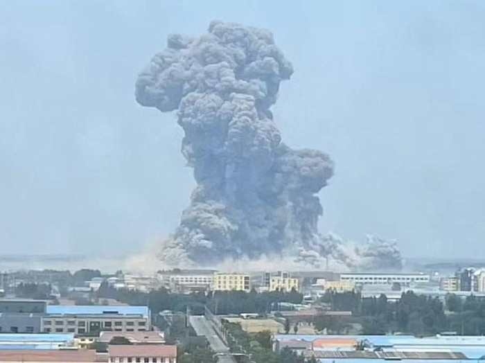 There were no immediate details of casualties.PHOTO: SCREENGRAB FROM WEIBO