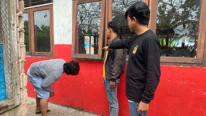Lokasi sekolah yang dibobol dua pelaku