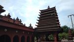 Keunikan Masjid Merah Kedung Menjangan Cirebon Bernuansa Hindu-Cina