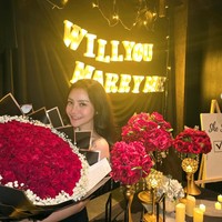 Kebahagiaan tampak jelas di wajah Mawar yang tak henti memamerkan senyum manisnya. Foto: Instagram/@mysamawar