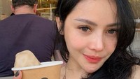 Affogato yang manis dan menyegarkan dinikmati Mawar AFI terutama ketika cuaca sedang panas. Rasa es yang dicampur kopi diandalkan oleh Mawar untuk mendorong energi. Foto: Instagram/mysamawar
