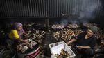 Mengintip Produksi Ikan Asap di Bandarharjo Semarang