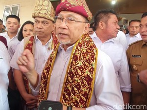 Zulhas Cek Kesiapan Koperasi Merah Putih di Sumsel, Siapkan Plafon Rp 3 M