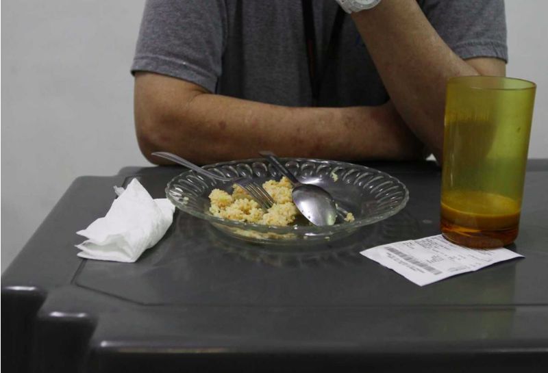 Ogah Viral, Pemilik Warung Makan Tegur TikToker yang Live Streaming