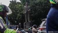 Rencana itu sebagai penghormatan terhadap tokoh Betawi. 