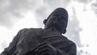 Pemprov DKI Jakarta akan membuat patung baru MH Thamrin di lokasi dengan ukuran seperti patung Jenderal Sudirman. 