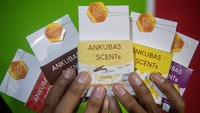 PT Kilang Pertamina Internasional (KPI) Unit Plaju memberdayakan pemuda setempat untuk mengolah eceng gondok menjadi produk bernilai ekonomi melalui program tanggung jawab sosial lingkungan (TJSL) Musiparian dan Eceng gondok Research & Creative Center (ERCC).