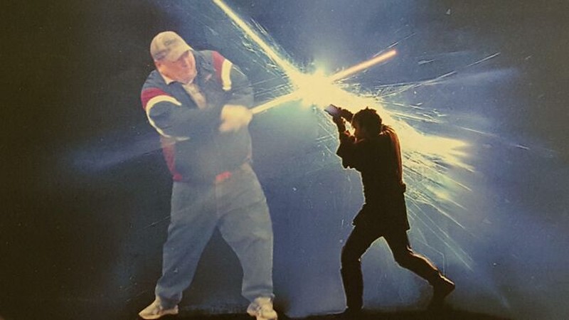 Deretan photoshop ini kalau dilombain pasti dapat juara, sih. Kocak-kocak dan lumayan menghibur.