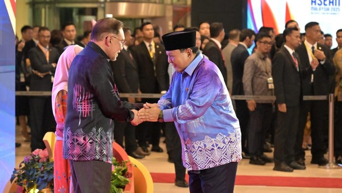 Presiden Prabowo Subianto menghadiri gala dinner KTT ke-46 ASEAN yang diselenggarakan PM Malaysia. (Foto: Biro Pers Sekretariat Presiden)