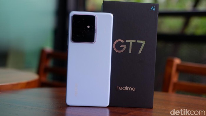Realme GT 7