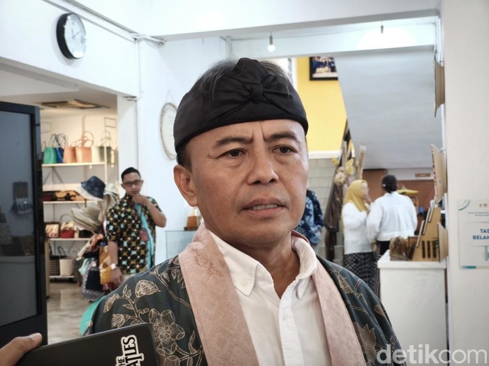 Sekda Jabar Herman Suryatman
