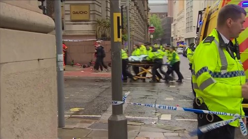 7133WD-SOCCER-ENGLAND_LIV_INCIDENT_O_