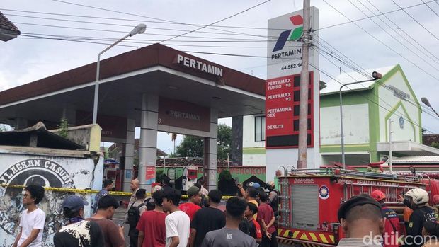 SPBU Gedong Tengen Jogja sempat kebakaran dan kini digaris polisi, Selasa (27/5/2025).