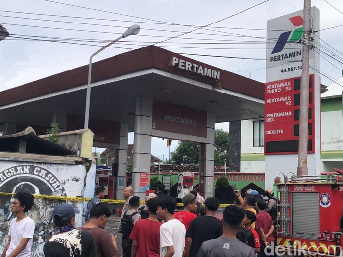 SPBU Gedong Tengen Jogja sempat kebakaran dan kini digaris polisi, Selasa (27/5/2025).