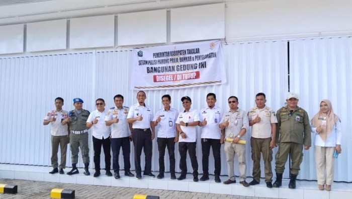 2 Minimarket di Takalar disegel gegara masalah perizinan. Dokumen Istimewa