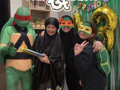 Indra Bekti Totalitas Jadi Raphael Si Kura-Kura Ninja Saat Ultah Dafni