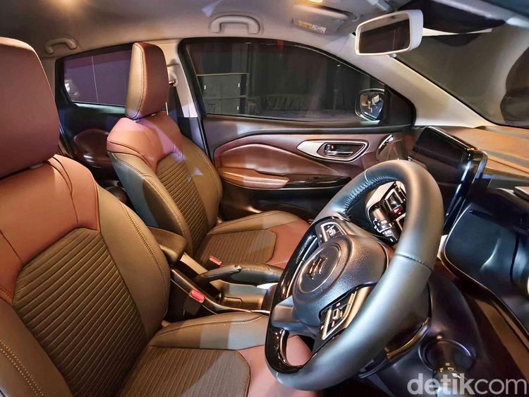 Interior Nyaman dan Modern Andalan Suzuki Fronx
