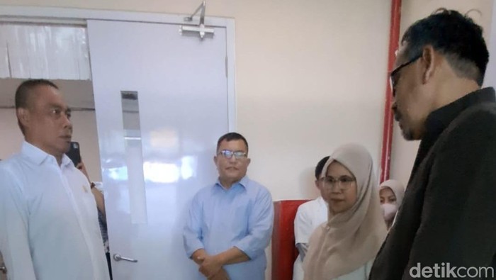 Jajaran Komisi E DPRD Sulsel saat sidak di RSUD Labuang Baji, Rabu (28/5/2025).