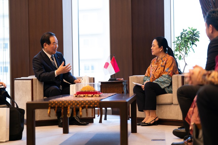 Ketua DPR RI Puan Maharani bertemu dengan Ketua Parlemen Jepang, Nukaga Fukushiro di sela kunjungan kerjanya di Tokyo.