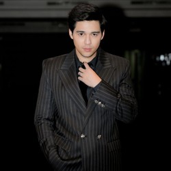 Maxime Bouttier Gak Main-main, Buktiin Punya Passion Gede di Musik