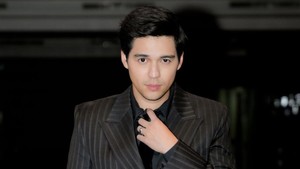 Maxime Bouttier menuturkan, bayaran adalah hal sekian jika mengambil sebuah peran dalam layar lebar.  Foto: instagram Luna Maya