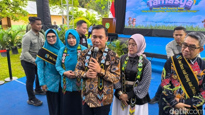 Menteri Wihaji saat launching Tamasya di Kutai Timur.