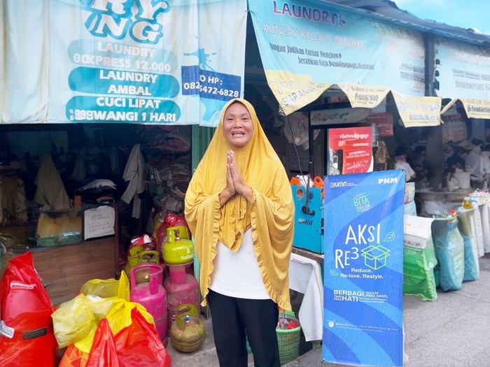 Nasabah PNM Mekaar Sulap 10,5 Ton Pakaian Lama Jadi Sumber Rezeki