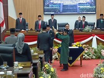 Hendri Gantikan Anggota DPRD Sumedang yang Terlibat Korupsi Bus